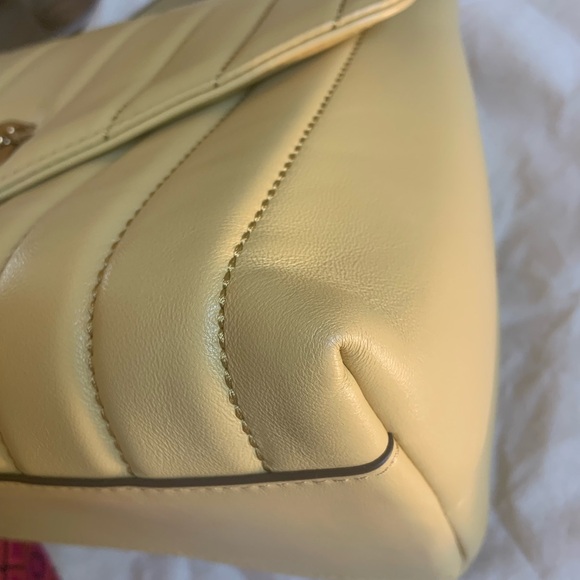 Beautiful Tory Burch Kira Top Handle - Picture 12 of 14